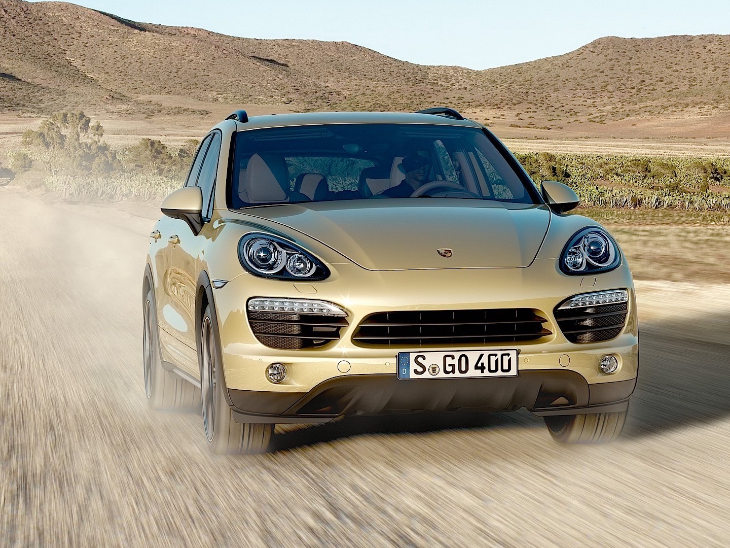Porsche Cayenne S photo 3