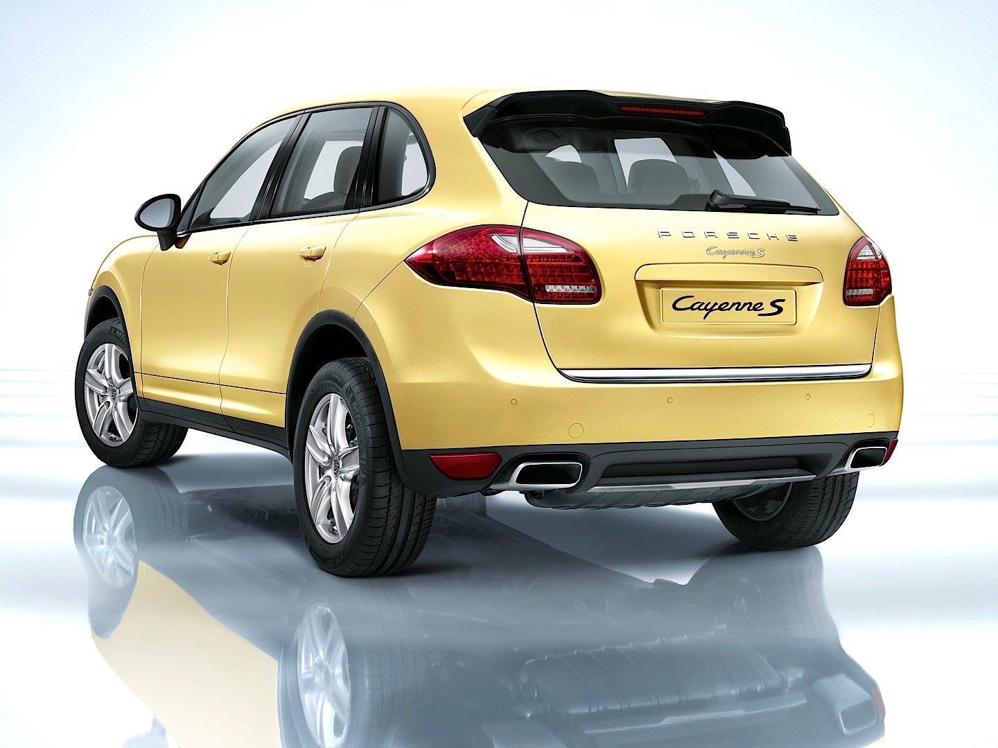 Porsche Cayenne S photo 10