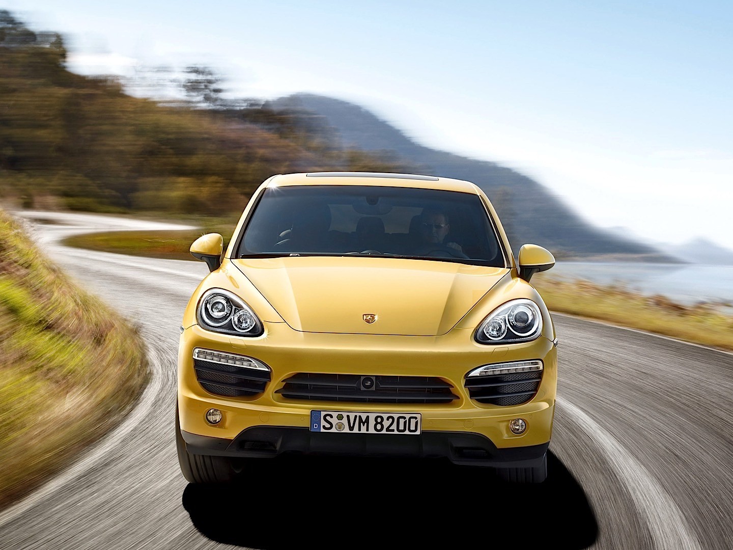 Porsche Cayenne S photo 18