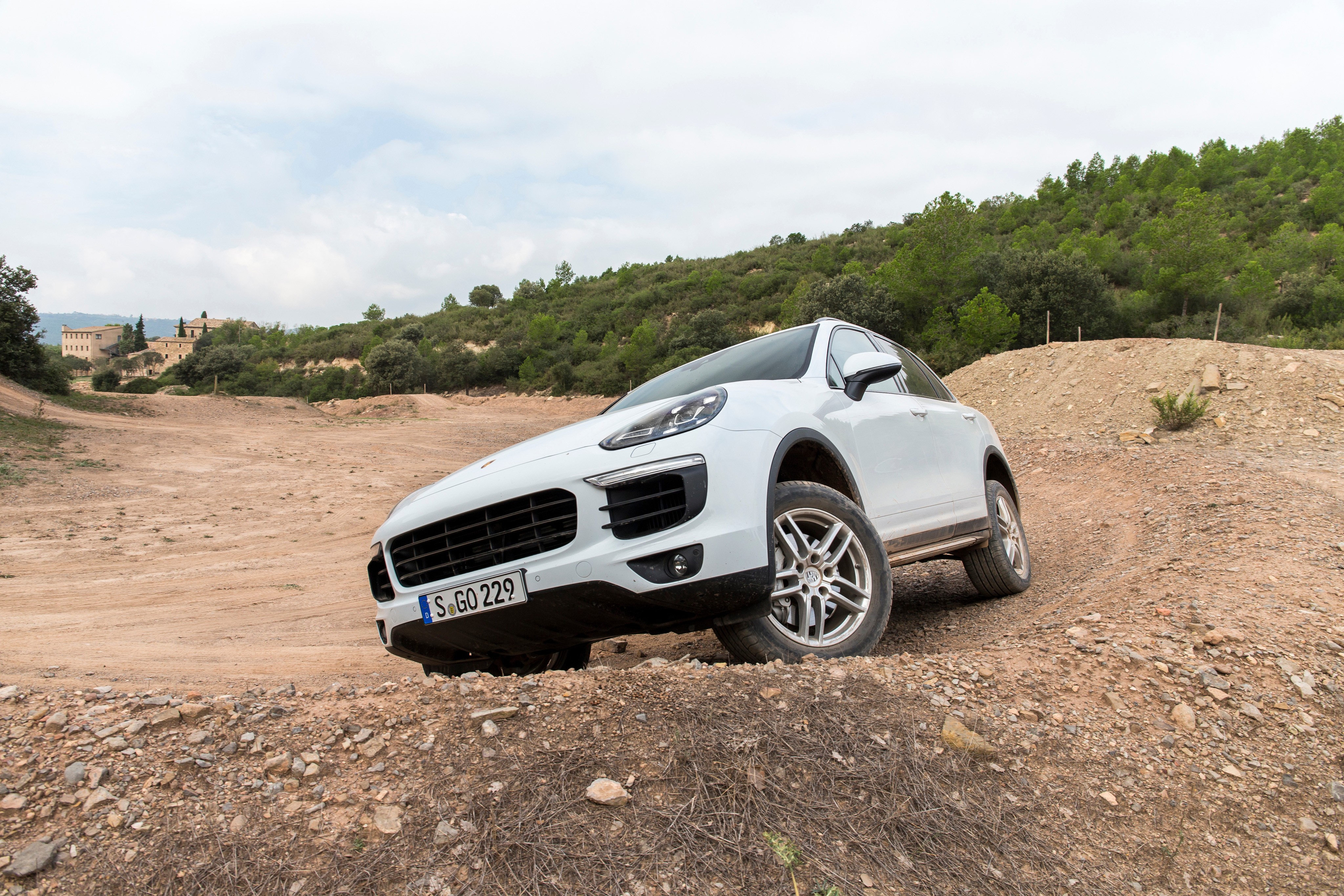 Porsche Cayenne S photo 10