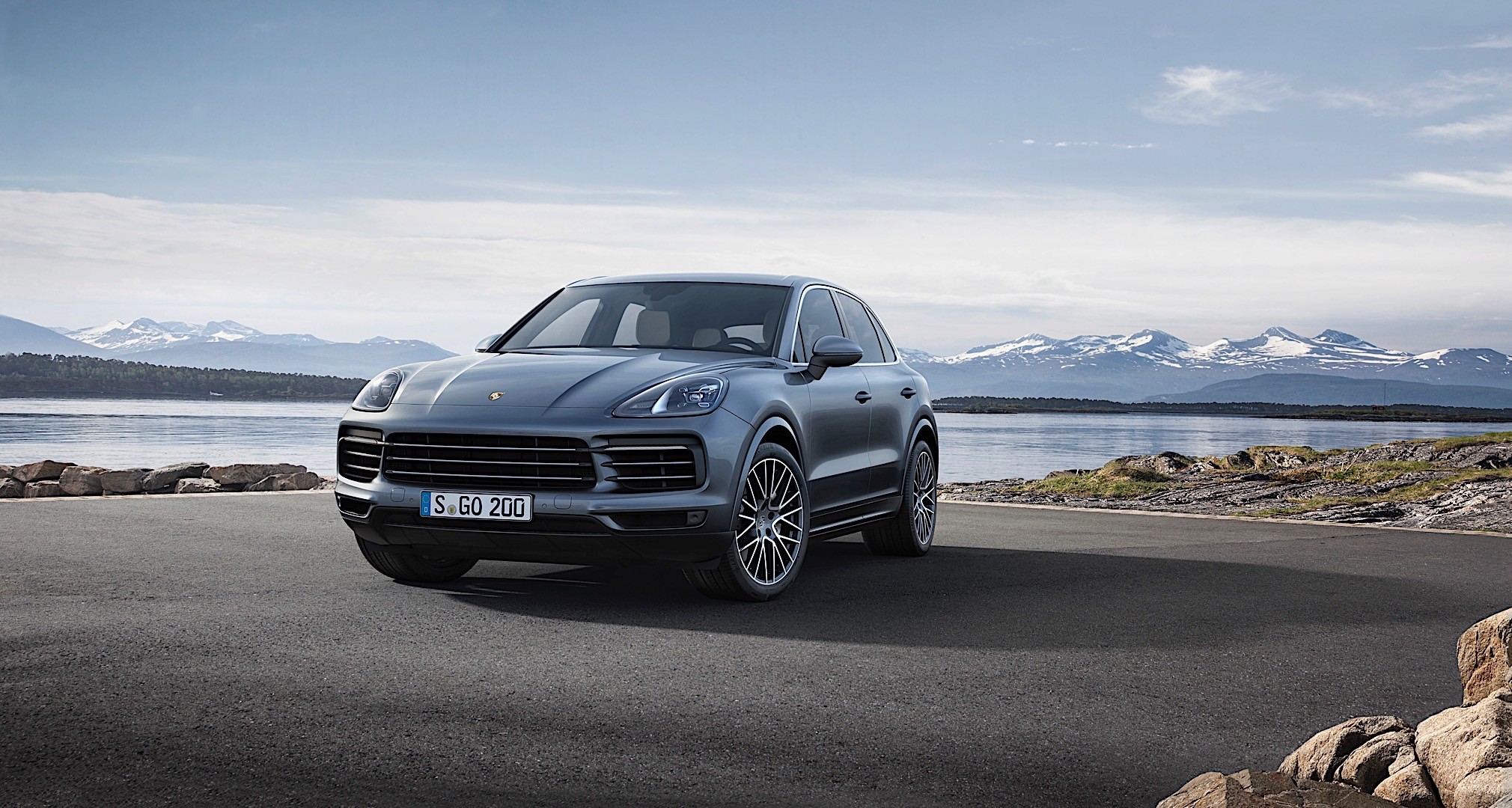 Porsche Cayenne S photo 5