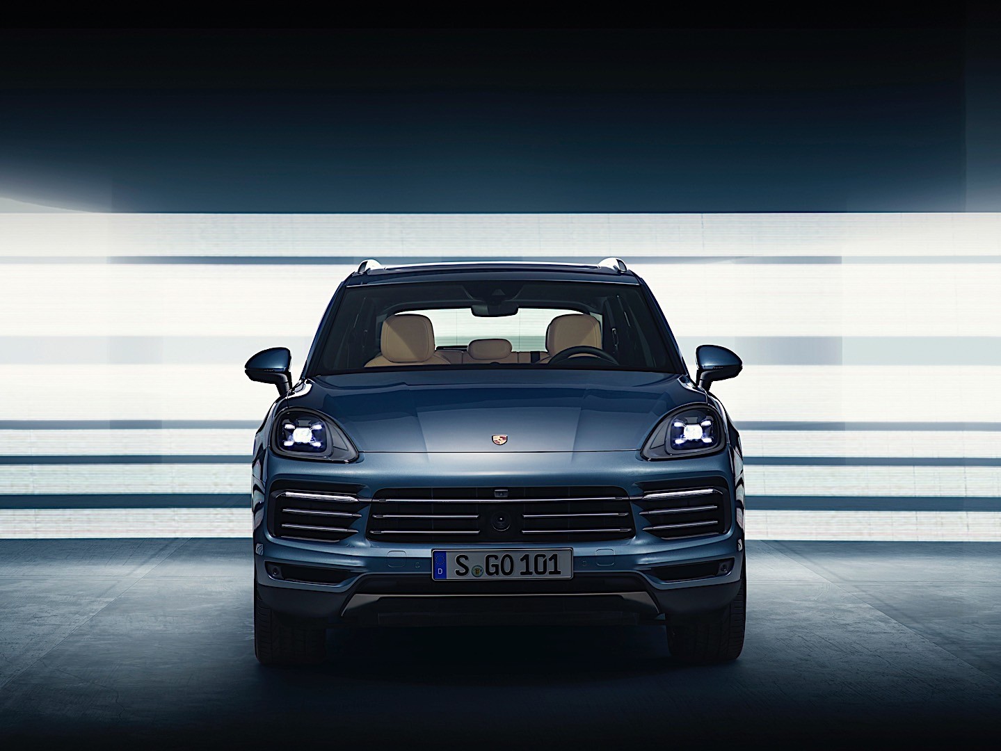 Porsche Cayenne S photo 2