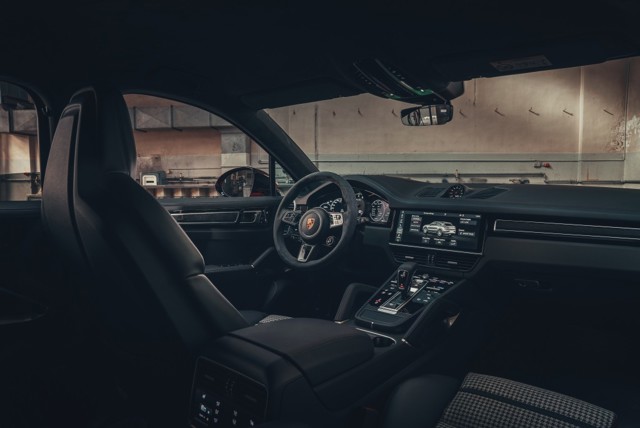 Porsche Cayenne Turbo Coupe photo 39