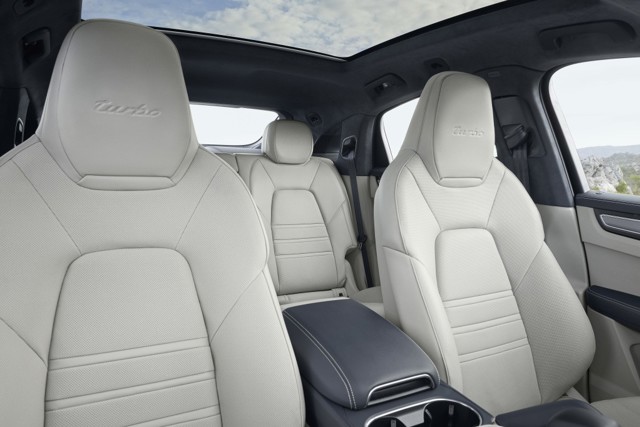 Porsche Cayenne Turbo Coupe photo 32