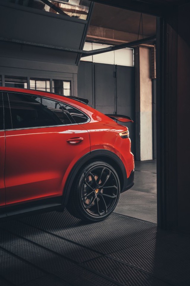 Porsche Cayenne Turbo Coupe photo 28