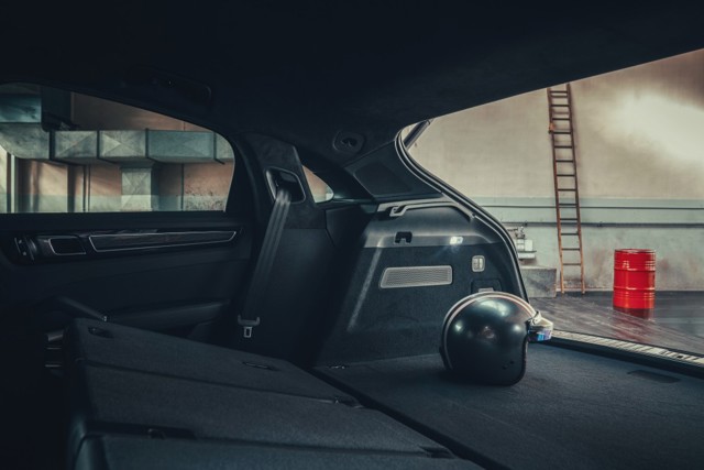 Porsche Cayenne Turbo Coupe photo 34