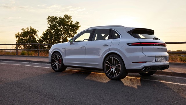 Porsche Cayenne Turbo E-Hybrid Coupe foto 9