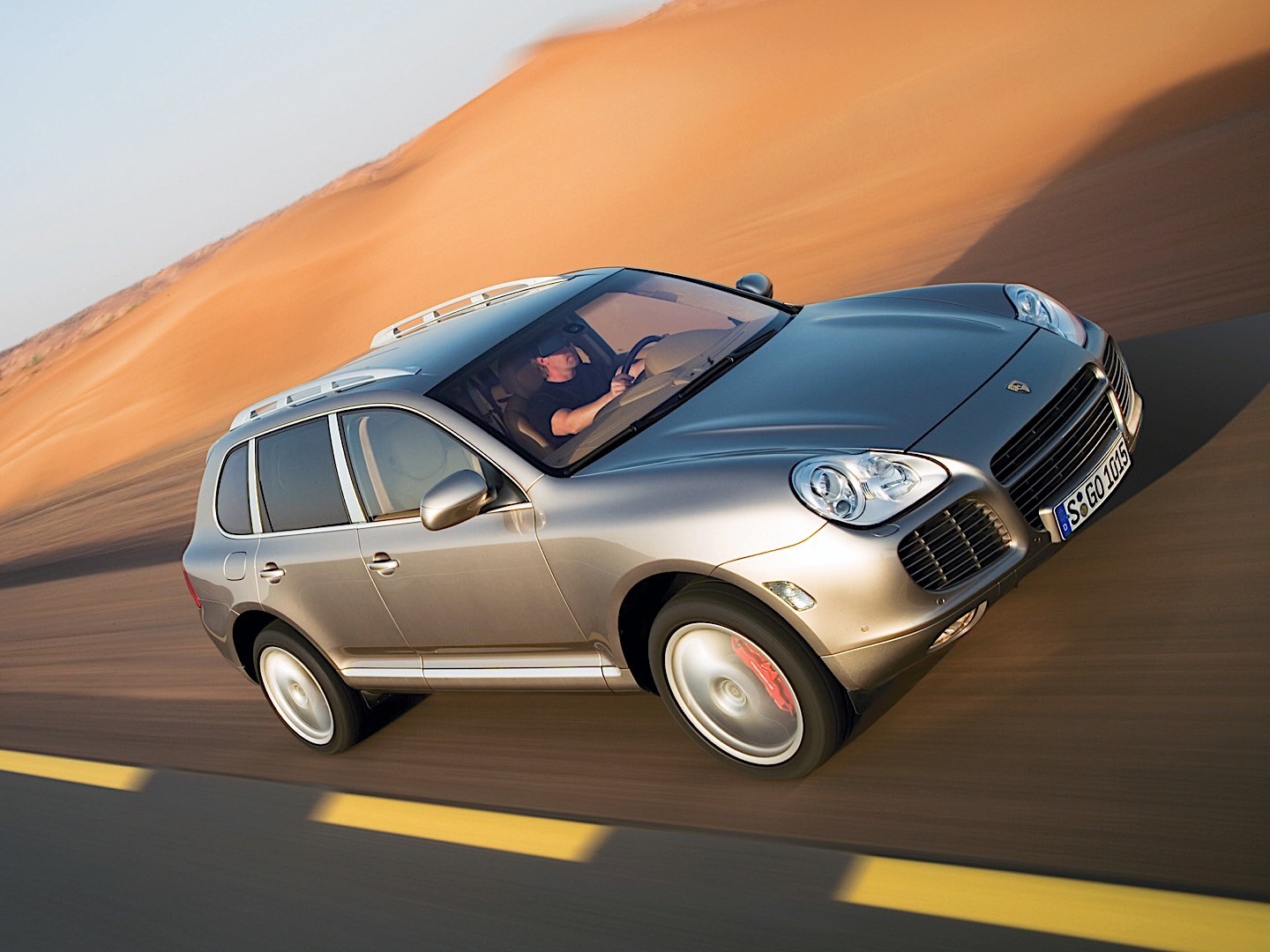 Porsche Cayenne Turbo S photo 11