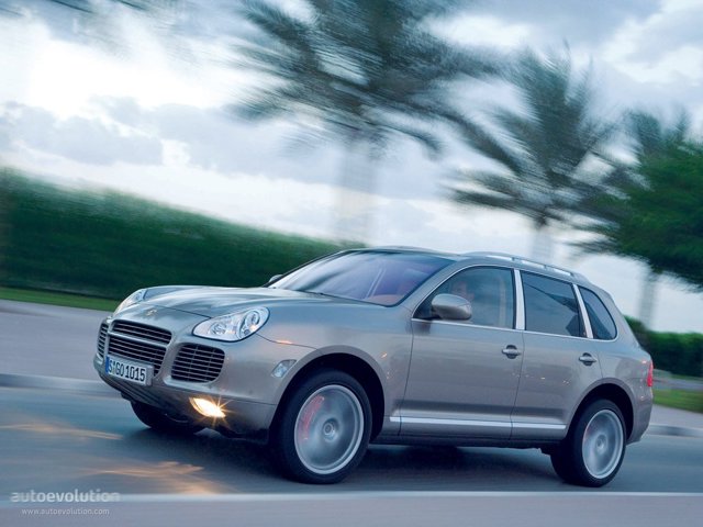 Porsche Cayenne Turbo S photo 1
