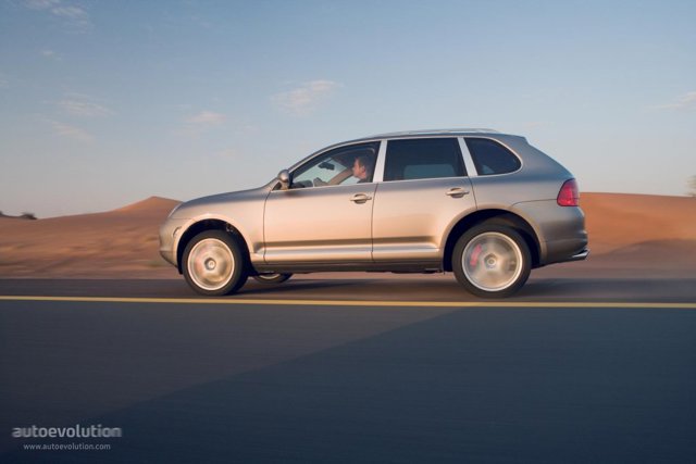 Porsche Cayenne Turbo S photo 5