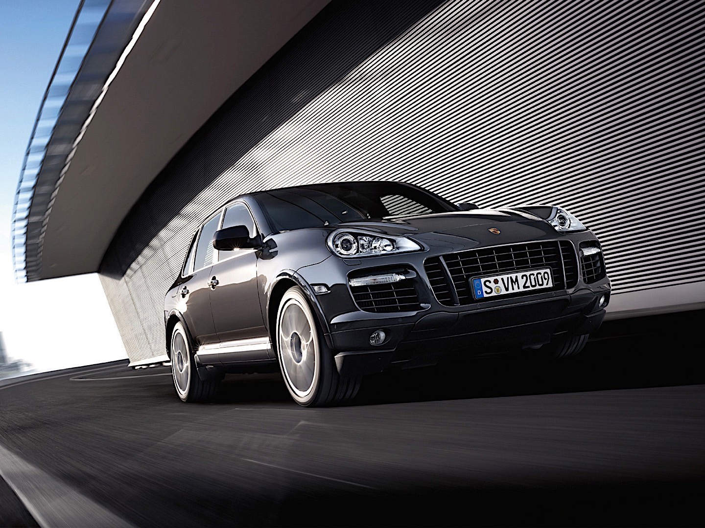 Porsche Cayenne Turbo S photo 6