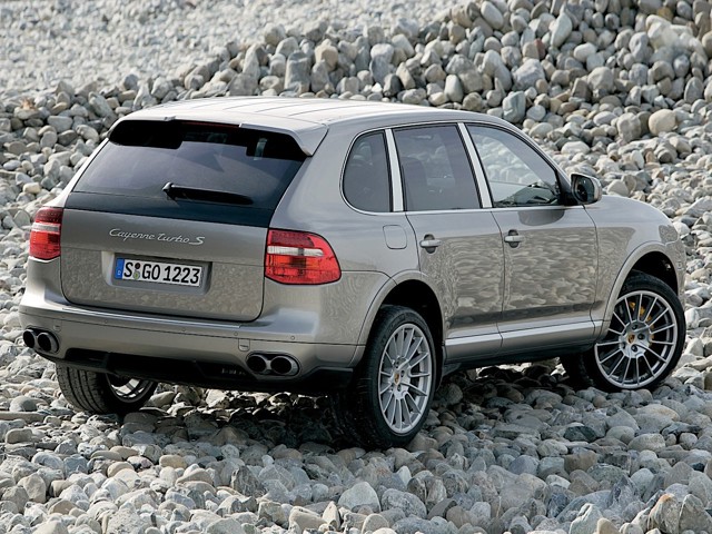 Porsche Cayenne Turbo S photo 10