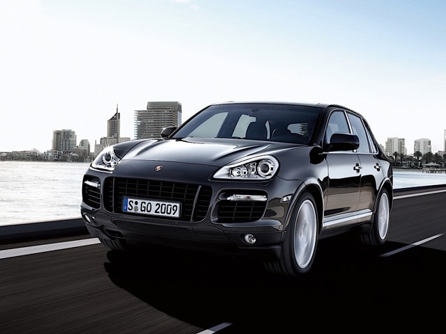 Porsche Cayenne Turbo S photo 17