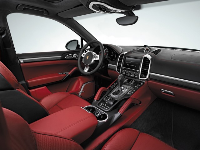 Porsche Cayenne Turbo S photo 28
