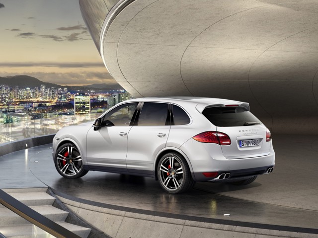 Porsche Cayenne Turbo S photo 13