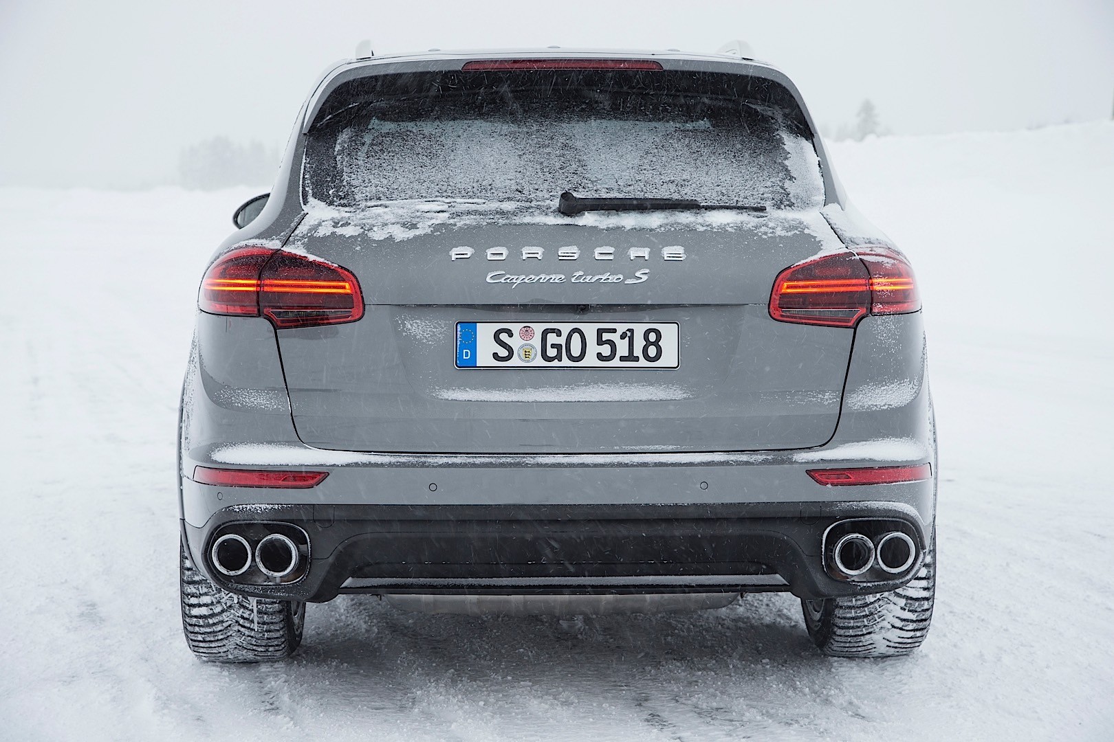 Porsche Cayenne Turbo S photo 10