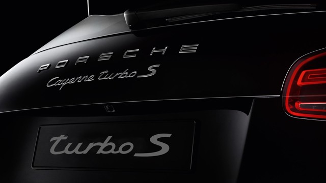 Porsche Cayenne Turbo S photo 17