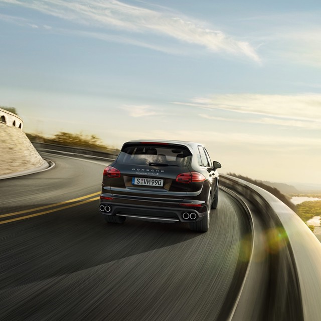 Porsche Cayenne Turbo S photo 22