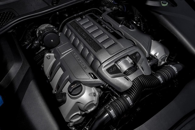 Porsche Cayenne Turbo S photo 31