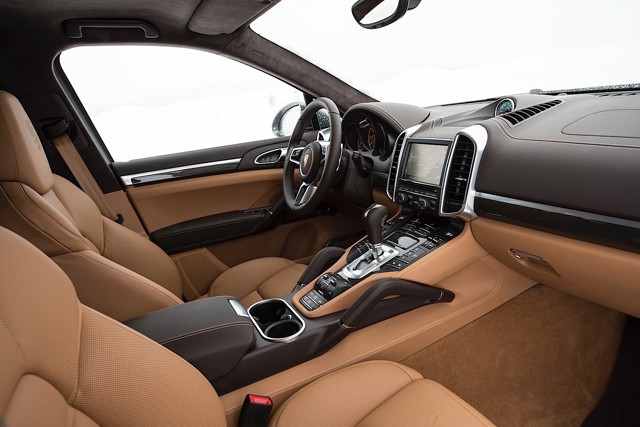 Porsche Cayenne Turbo S photo 32
