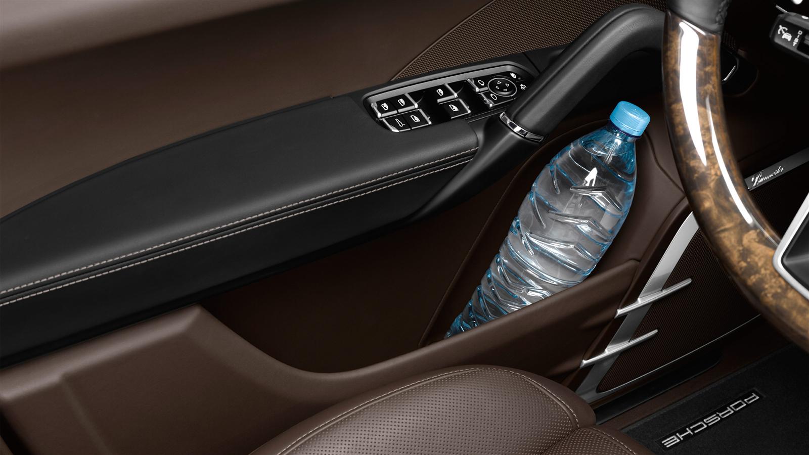 Porsche Cayenne Turbo photo 13