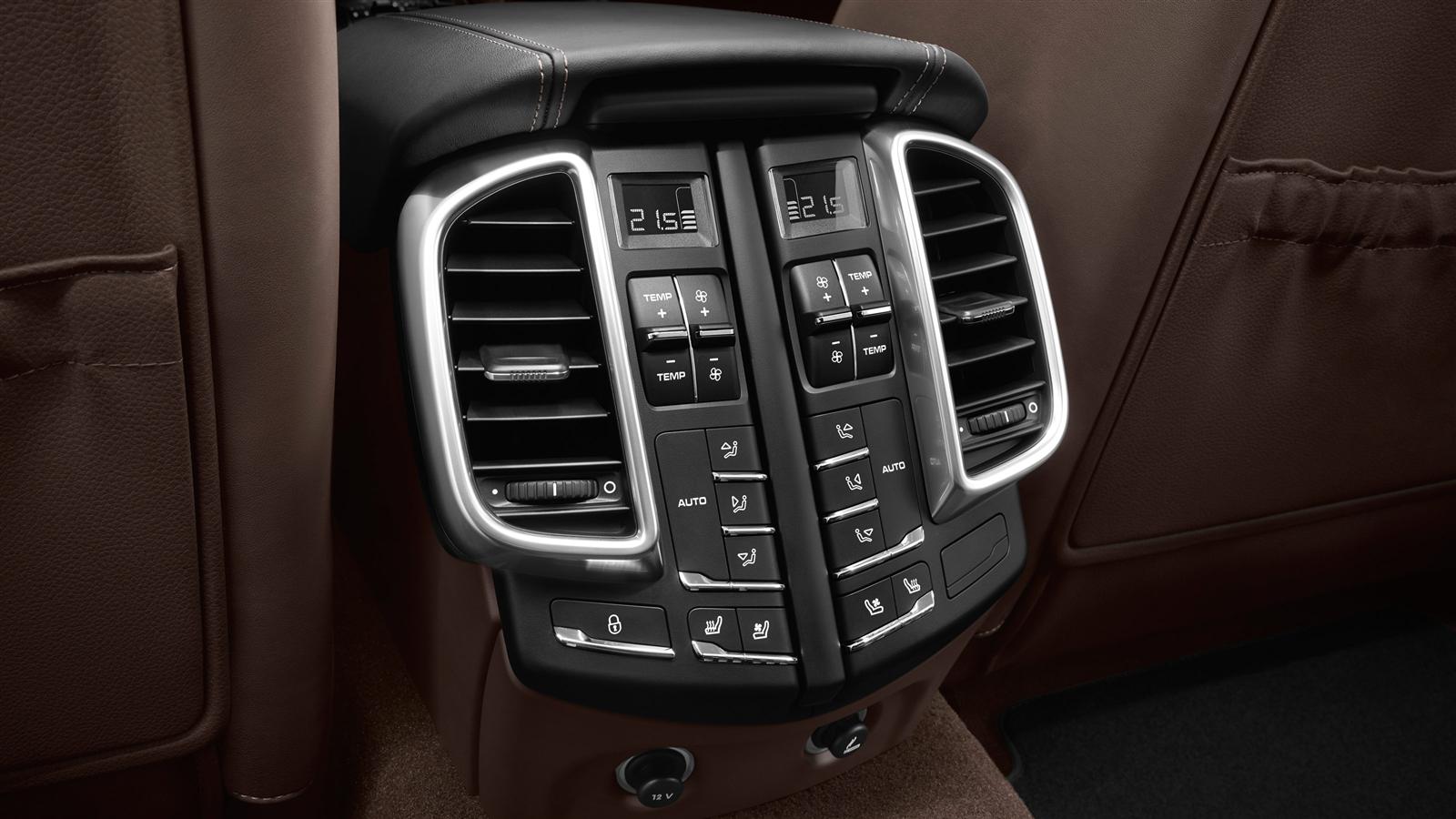 Porsche Cayenne Turbo photo 18