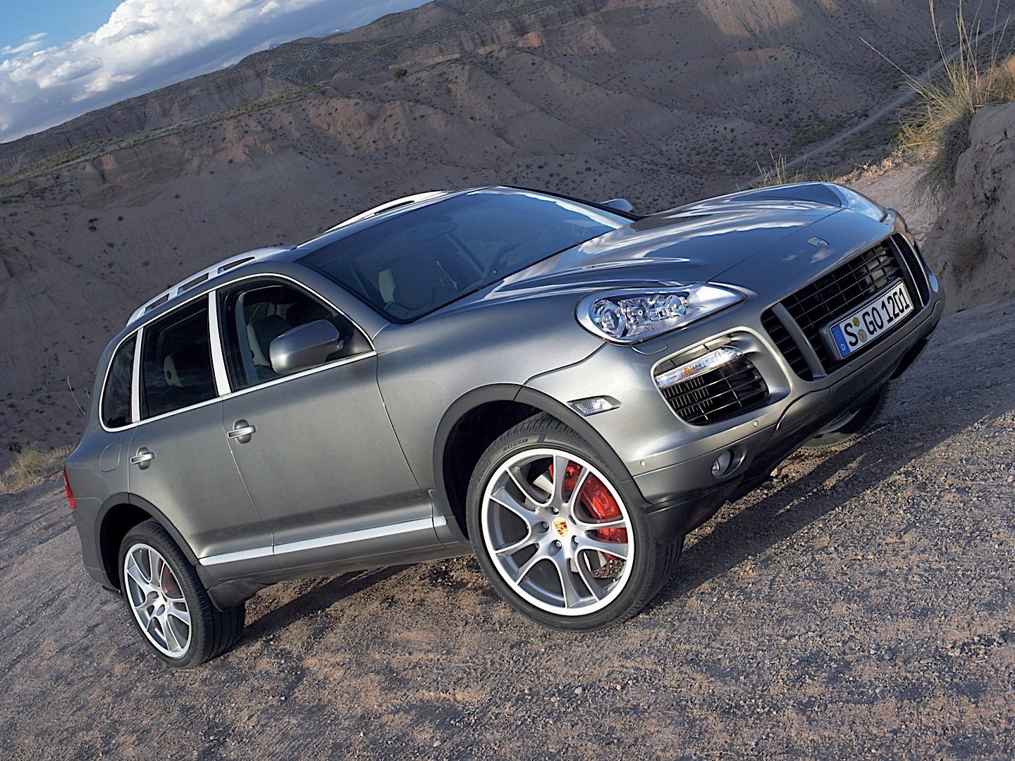 Porsche Cayenne Turbo photo 12