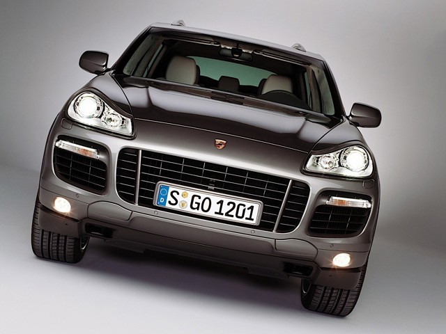 Porsche Cayenne Turbo Foto 13
