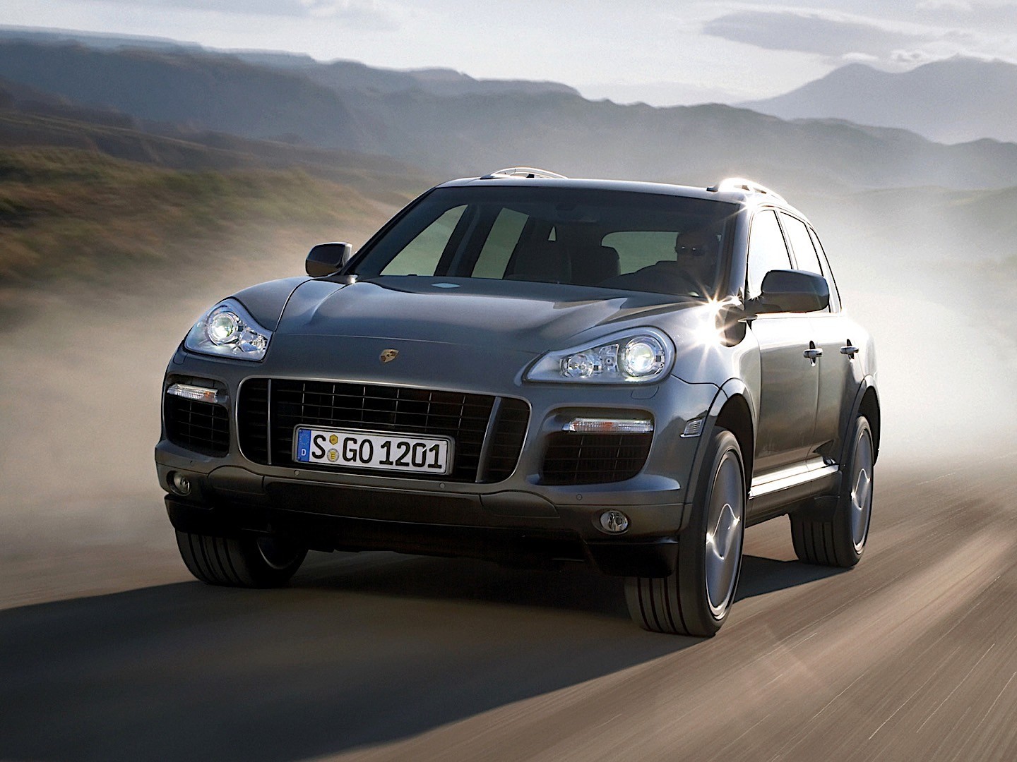 Porsche Cayenne Turbo photo 33