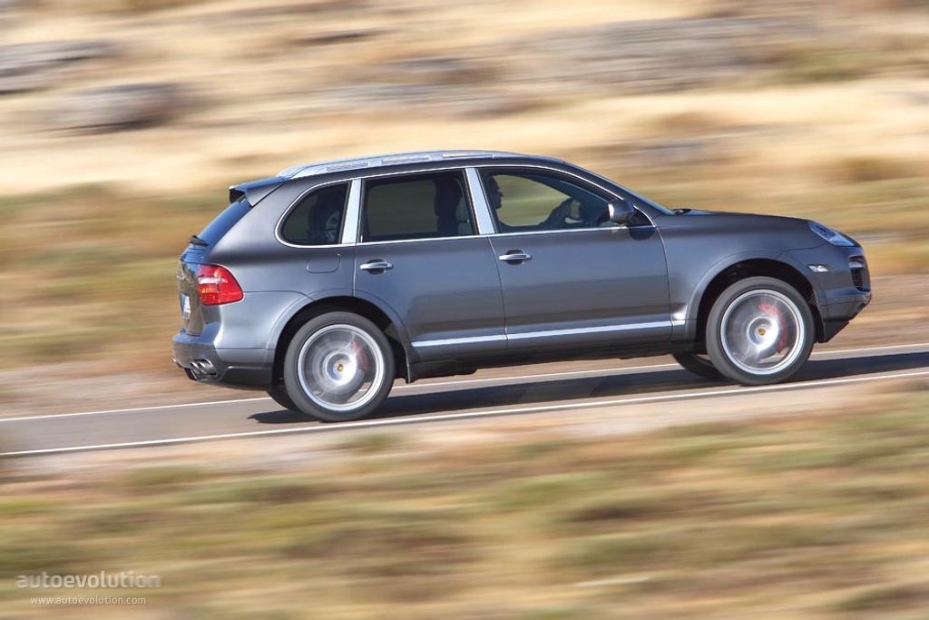 Porsche Cayenne Turbo photo 8