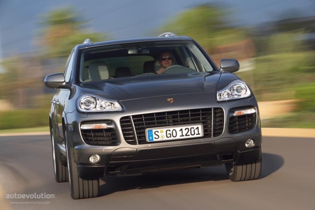 Porsche Cayenne Turbo Foto 2