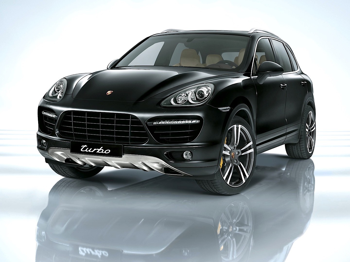 Porsche Cayenne Turbo photo 8