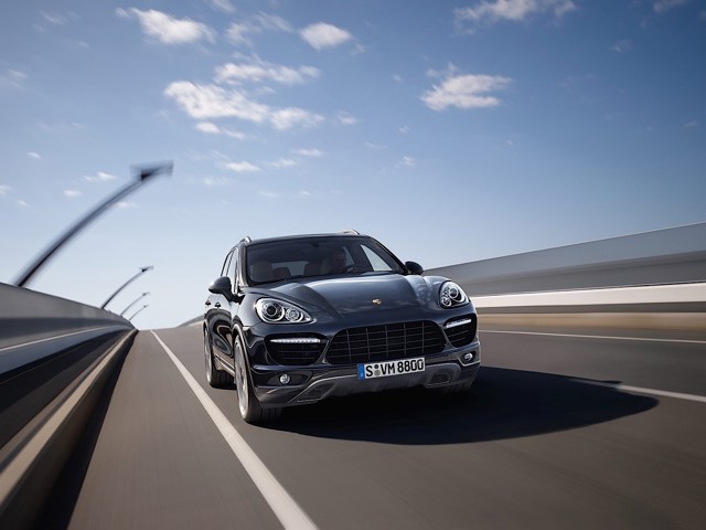 Porsche Cayenne Turbo Foto 13
