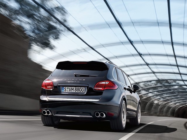 Porsche Cayenne Turbo Foto 14