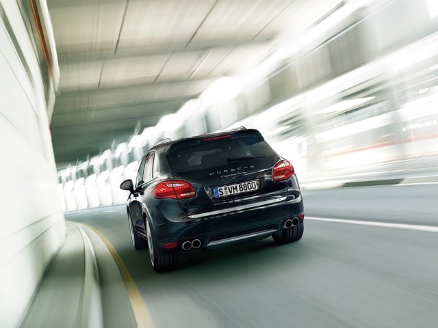 Porsche Cayenne Turbo Foto 15