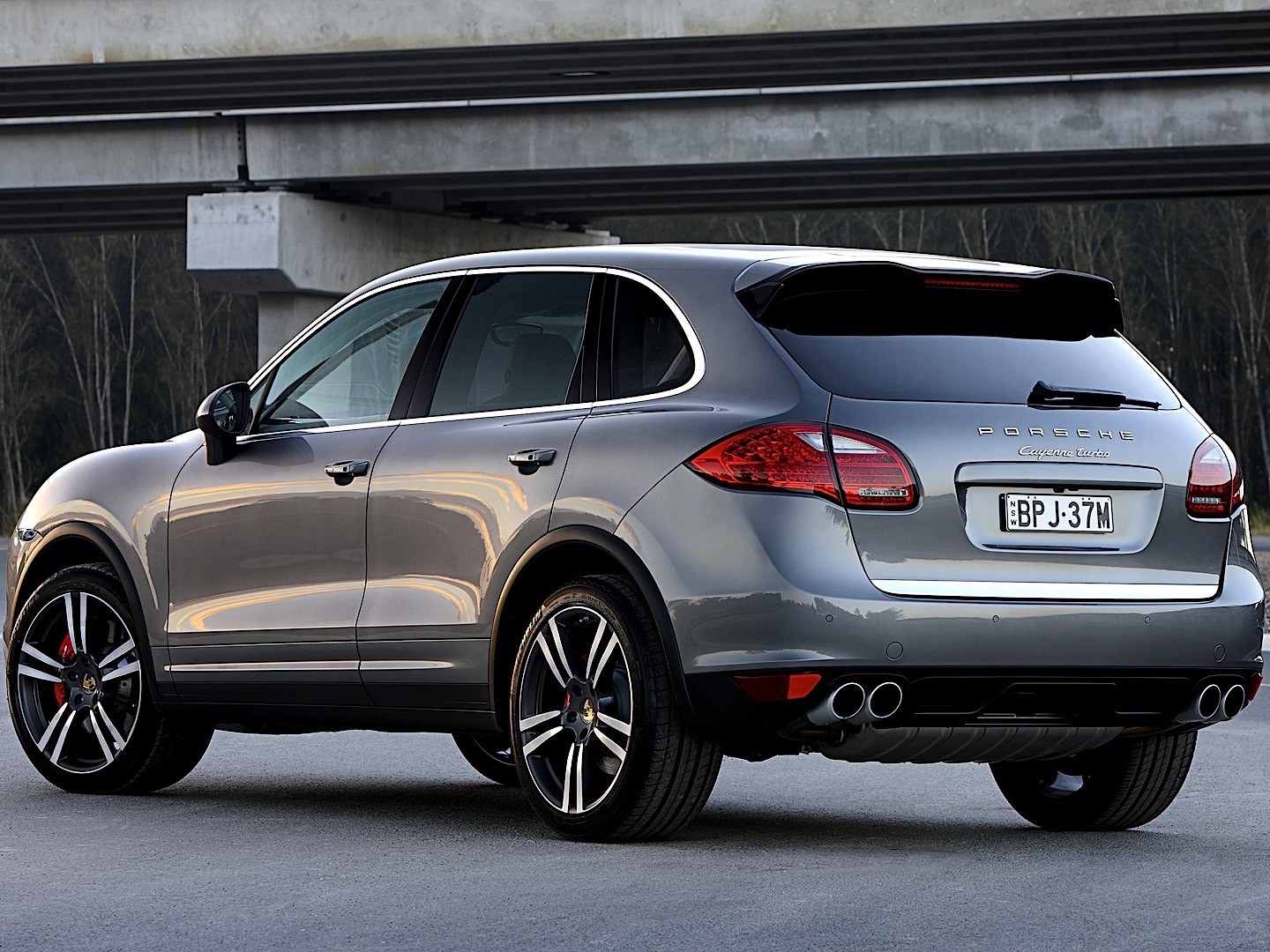 Porsche Cayenne Turbo photo 19