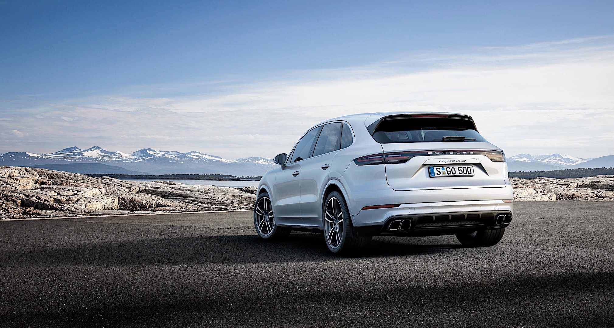 Porsche Cayenne Turbo photo 2