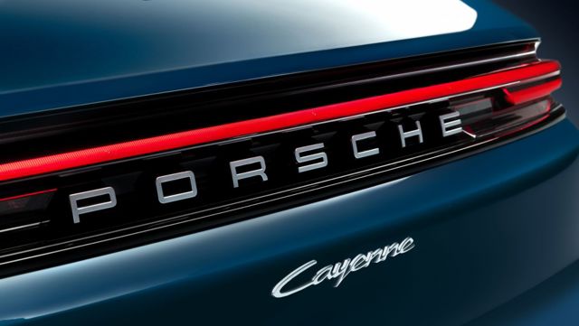 Porsche Cayenne photo 1