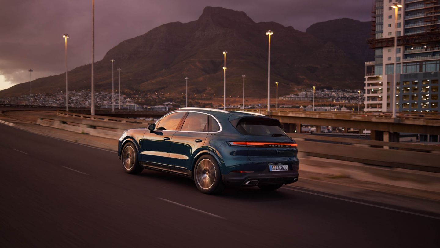 Porsche Cayenne photo 7
