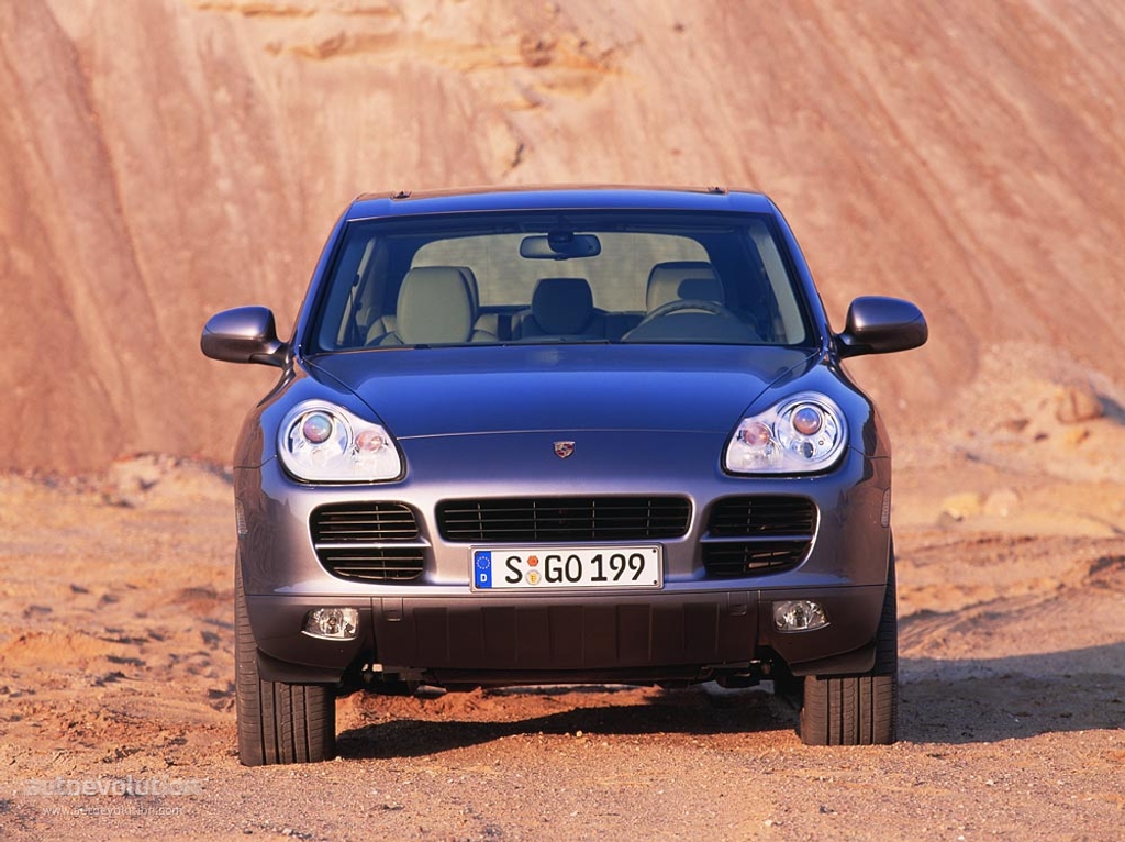 Porsche Cayenne photo 7