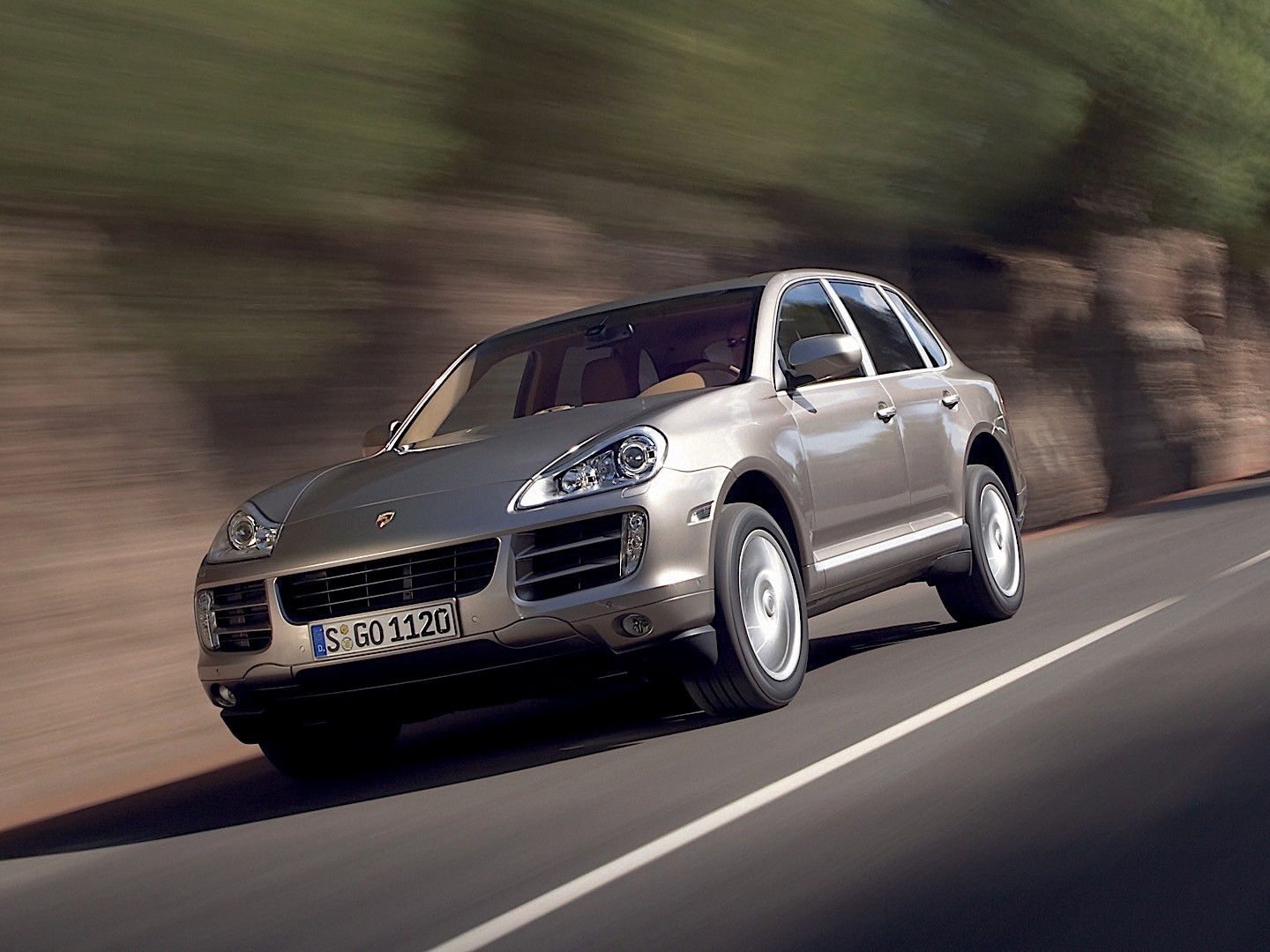 Porsche Cayenne photo 14