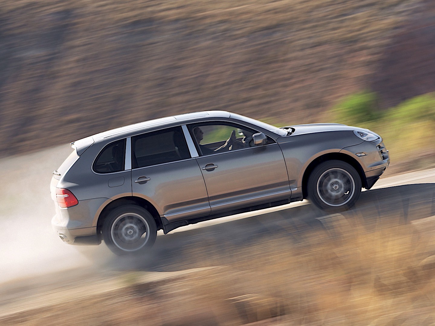 Porsche Cayenne photo 15