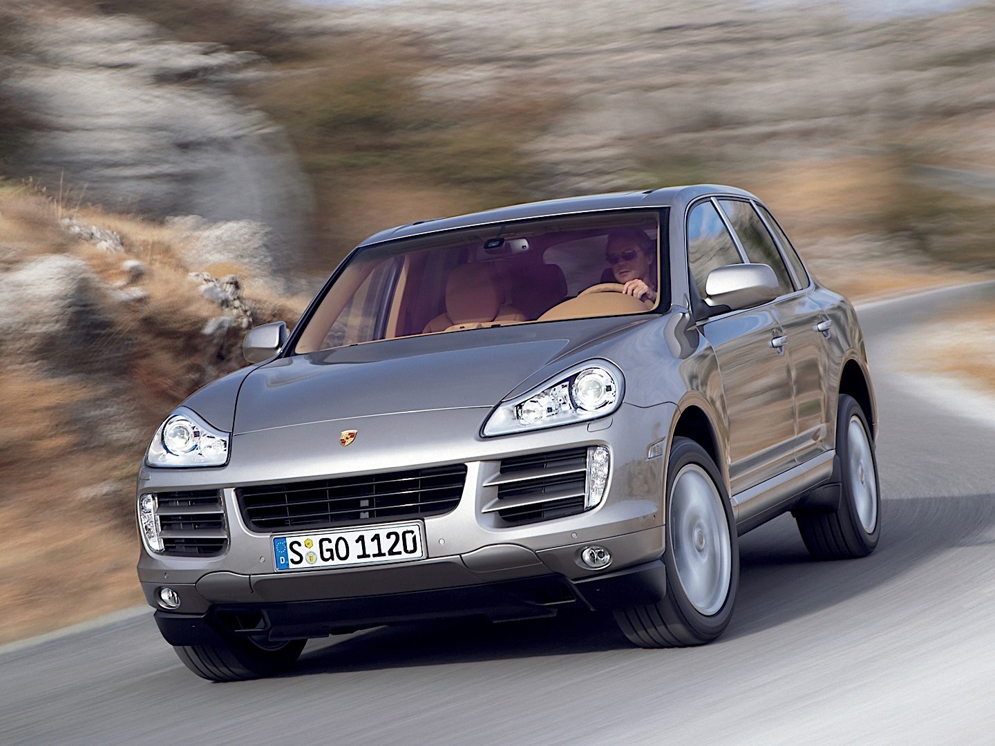 Porsche Cayenne photo 18