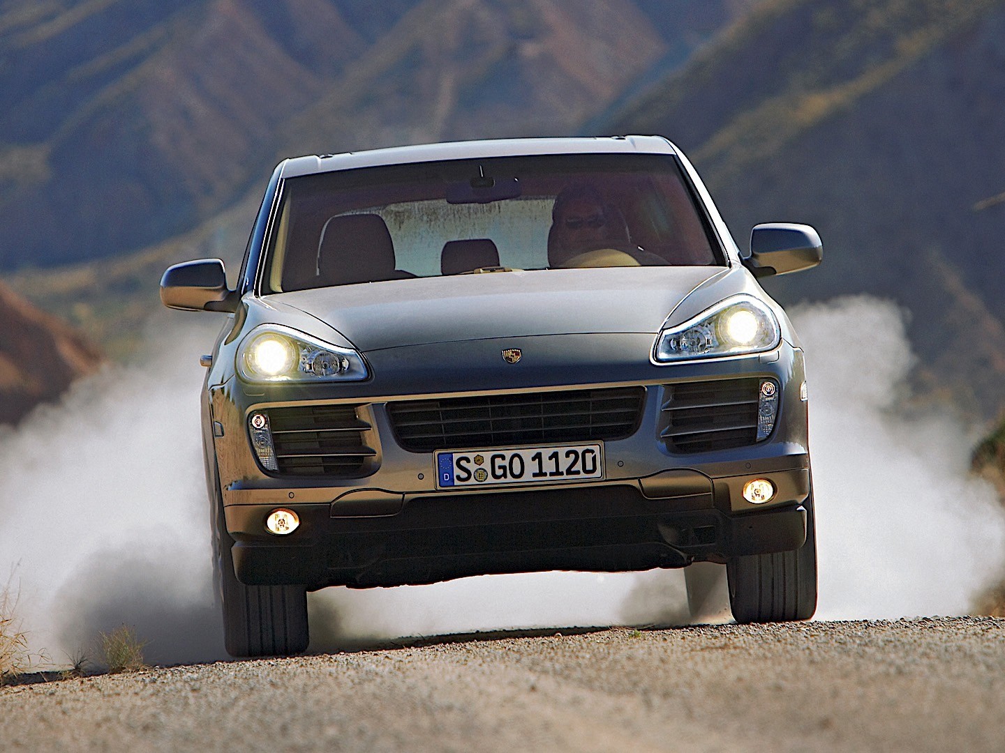 Porsche Cayenne photo 38