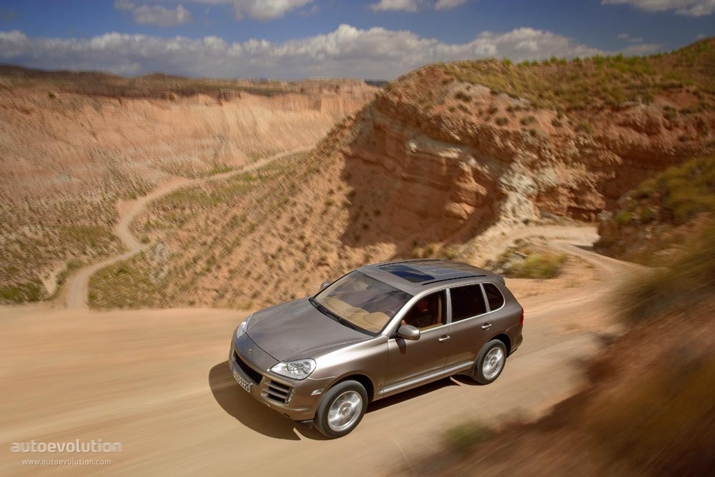Porsche Cayenne photo 7