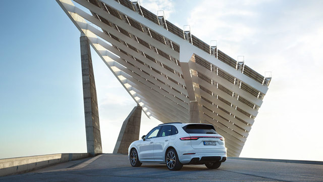 Porsche Cayenne Foto 2