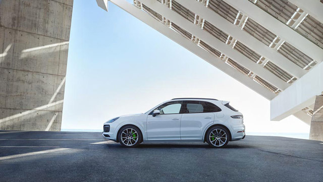 Porsche Cayenne Foto 3