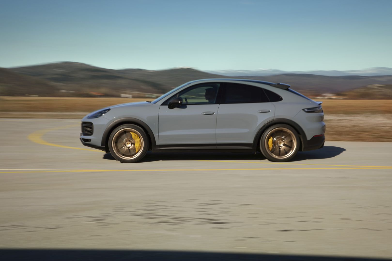 Porsche Cayenne photo 16