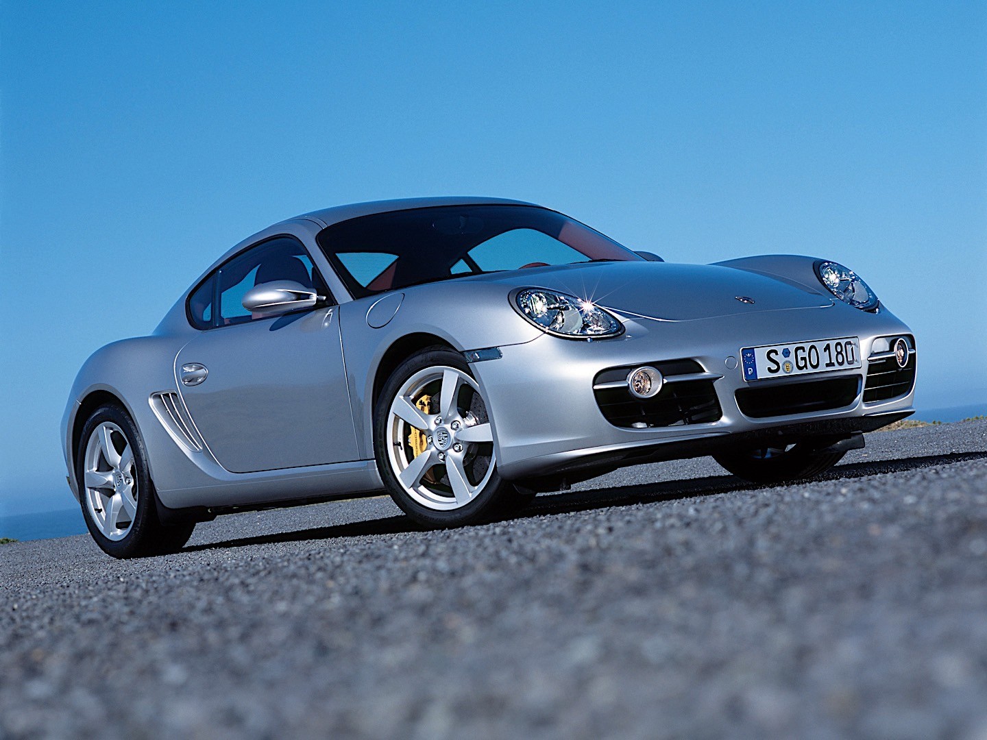 Porsche Cayman S photo 16