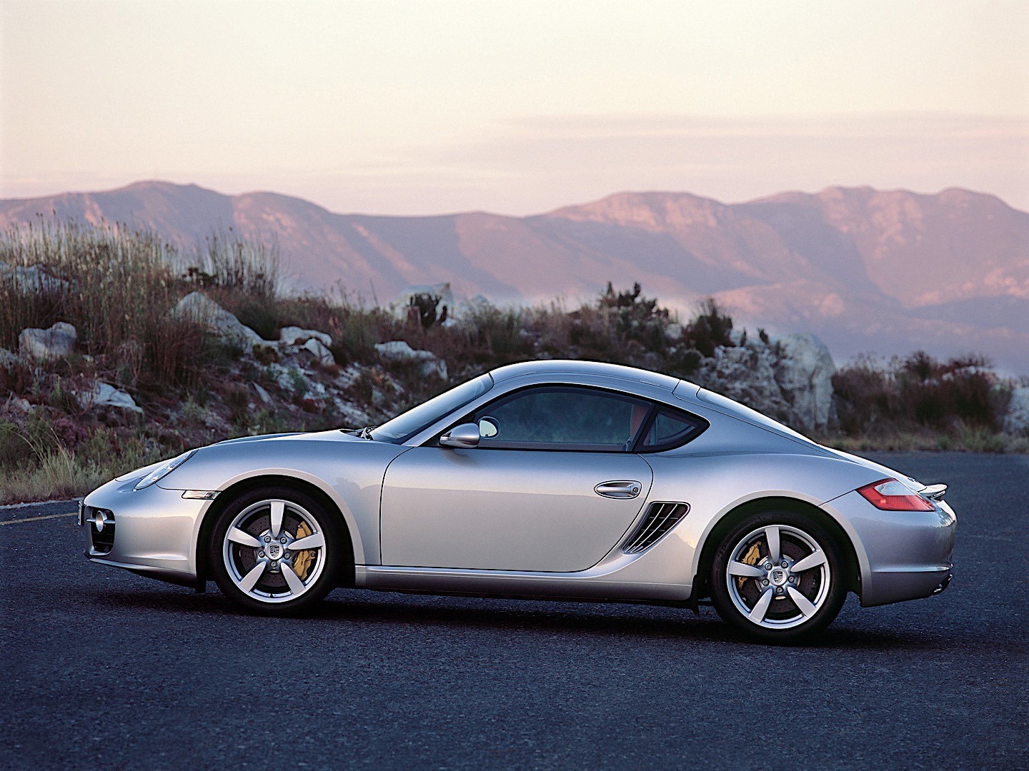 Porsche Cayman S photo 32